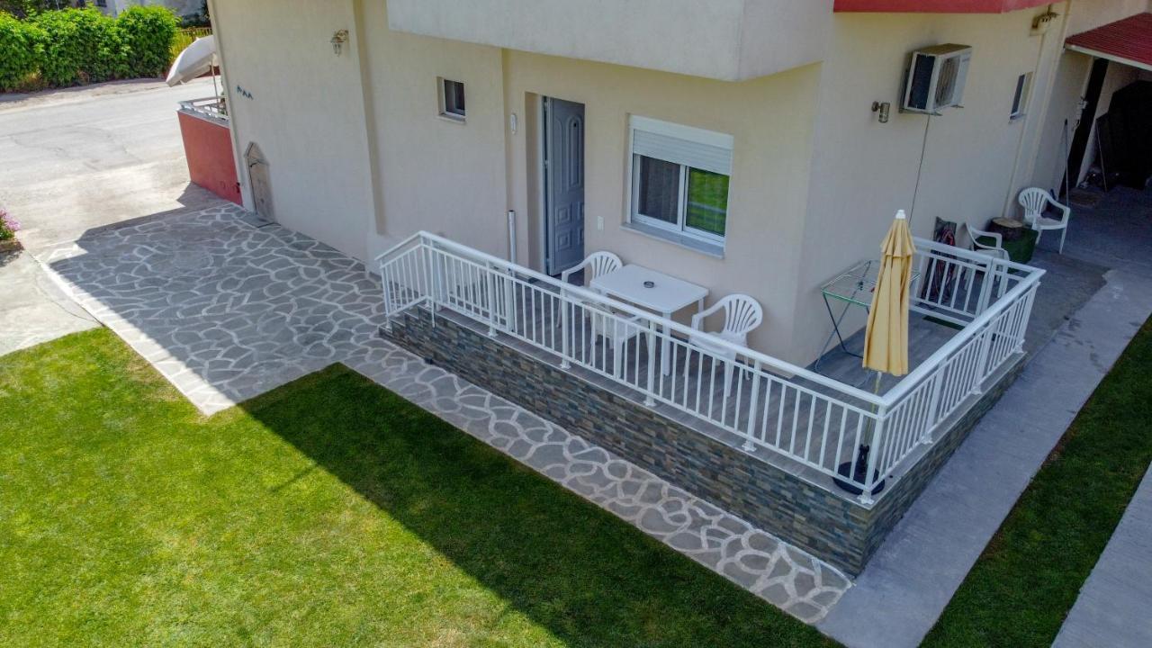 Babis House Apartamento Vrasná Exterior foto